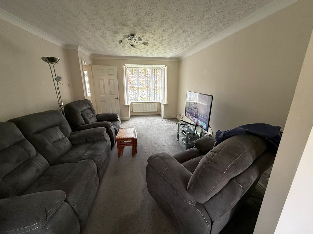 Property photo 3 of 22