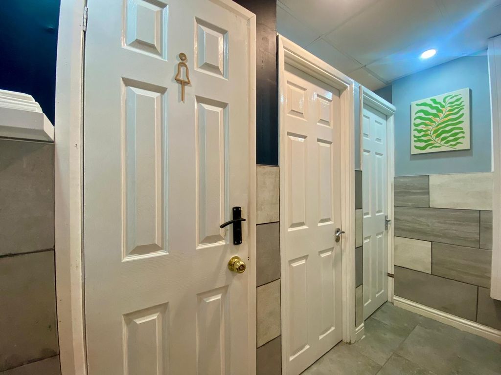 Property photo 3 of 3