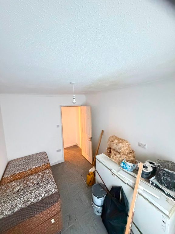 Additional image 24 of 1 bed property for saleNeath Road, Briton Ferry, Neath SA11