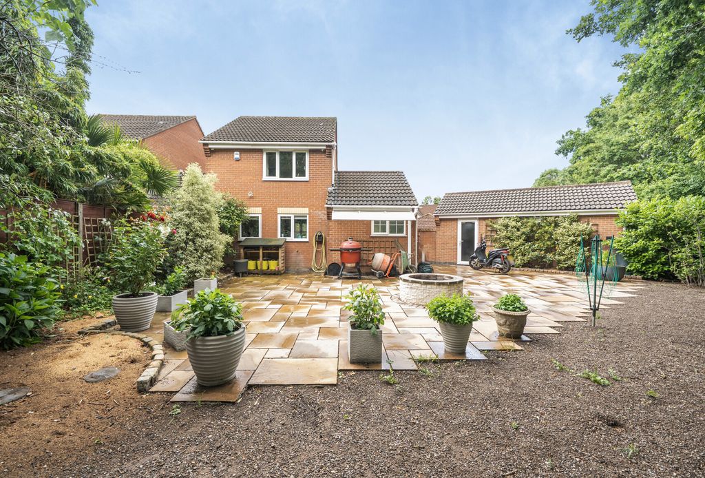 Property photo 1 of 21 1463726-9-6A21617...
