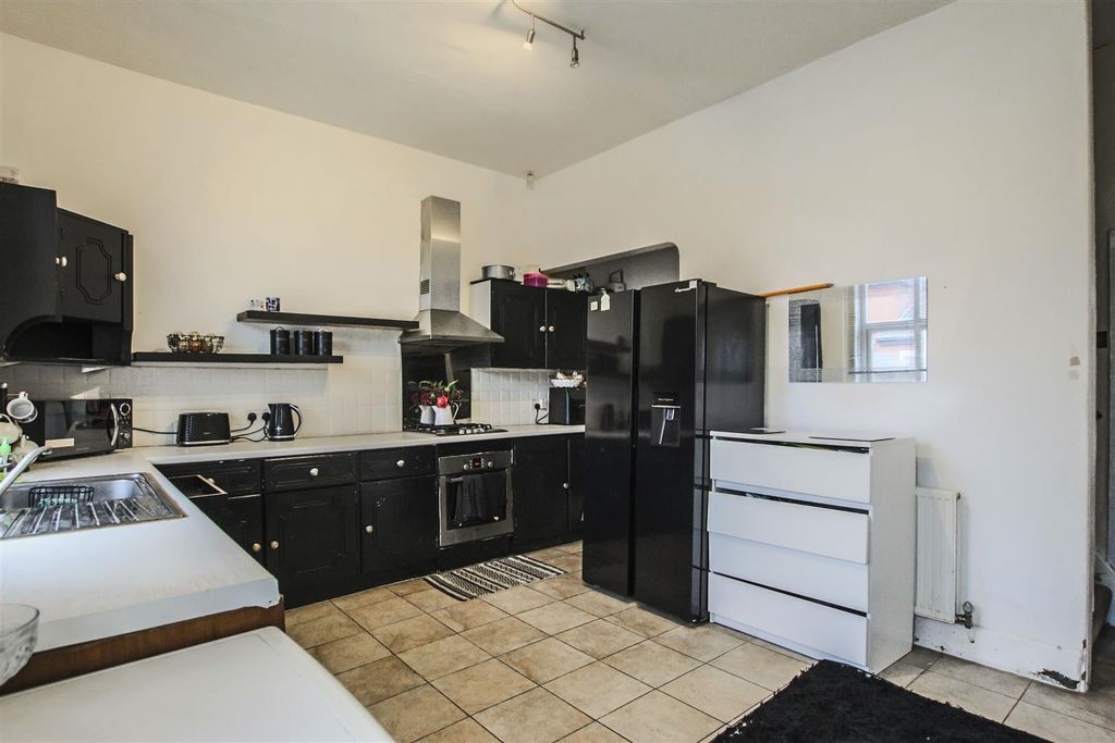 Property photo 2 of 12 Img_4124.Jpg