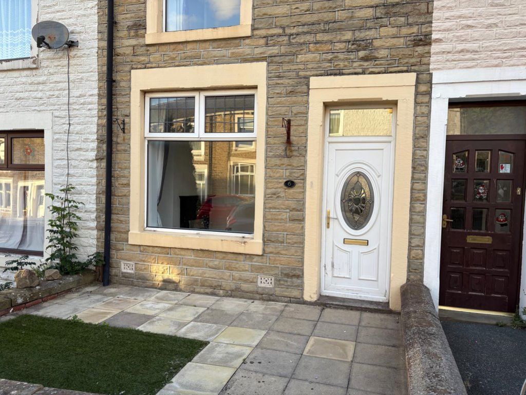 Property photo 1 of 22