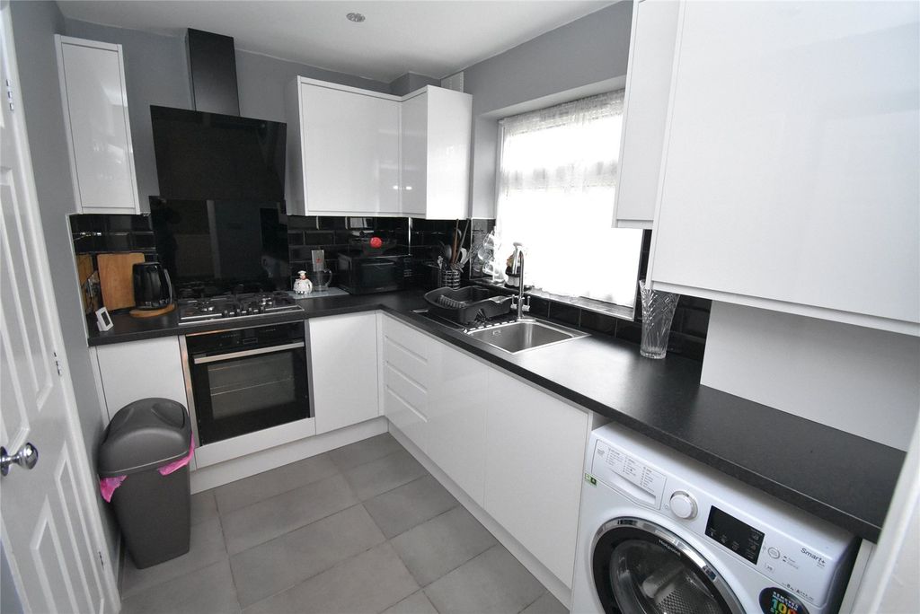 Property photo 2 of 14 Picture No. 03