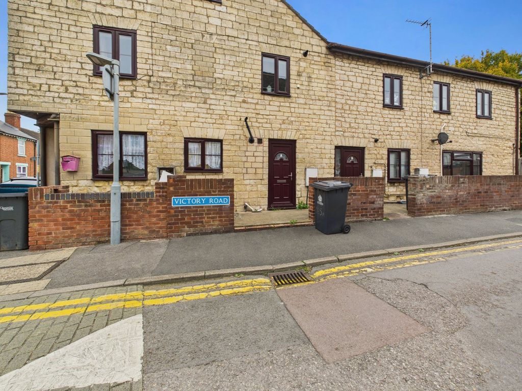 Property photo 1 of 22 Picture No. 05