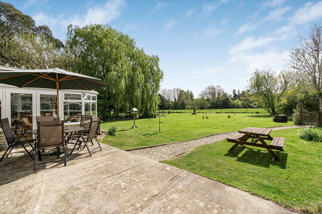 Property photo 2 of 24 Image