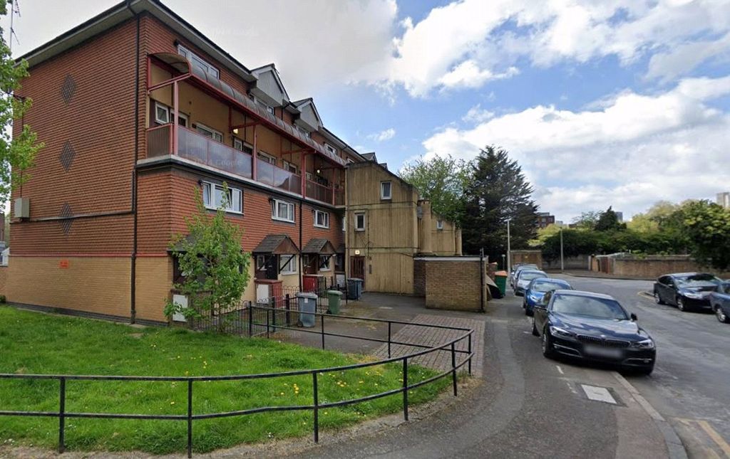 Property photo 1 of 6 Picture No. 16