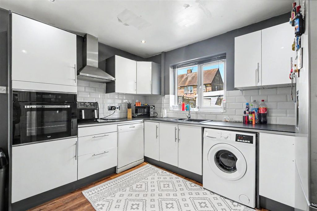 Property photo 2 of 12 Kitchen_1.Jpeg