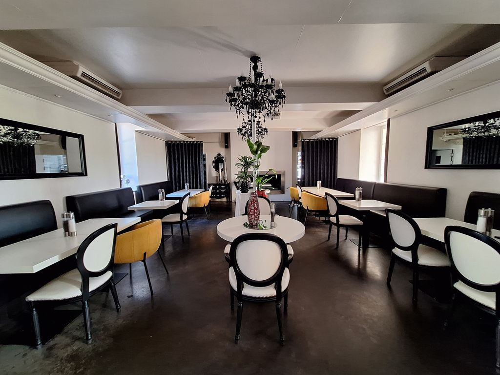 Property photo 3 of 13