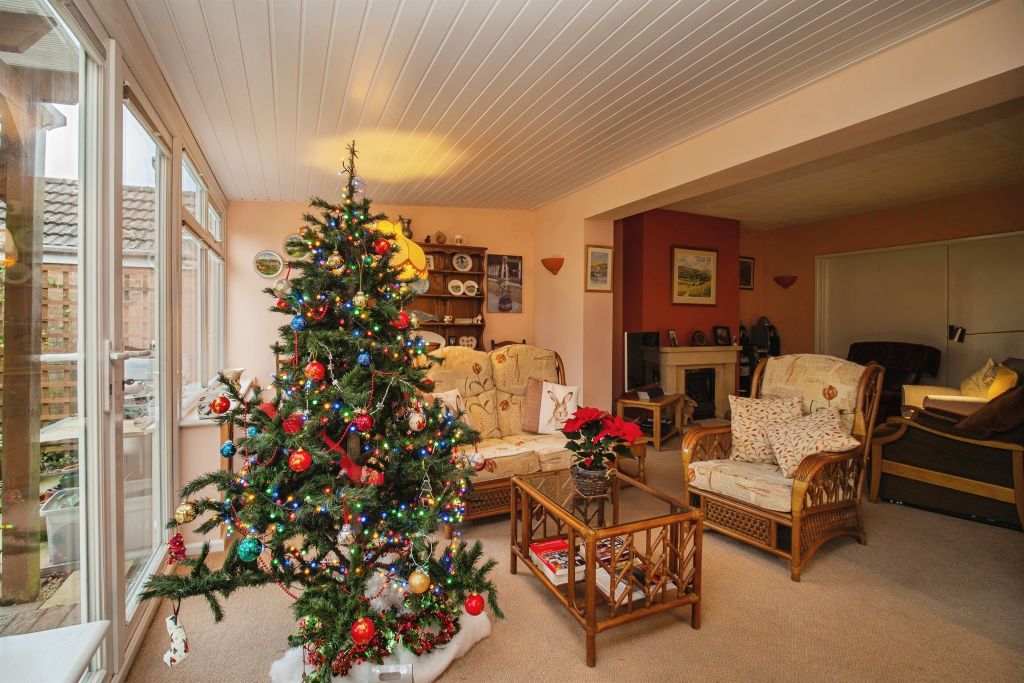 Property photo 3 of 20