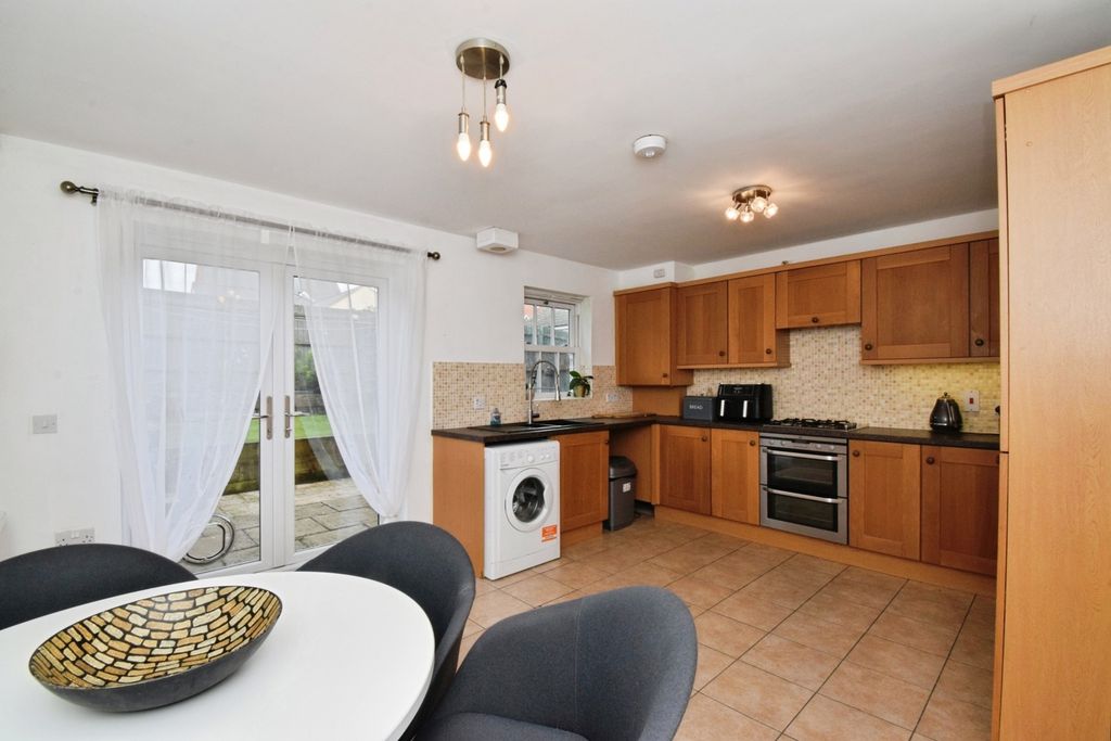 Property photo 2 of 24 Pbox-Img.Jpg