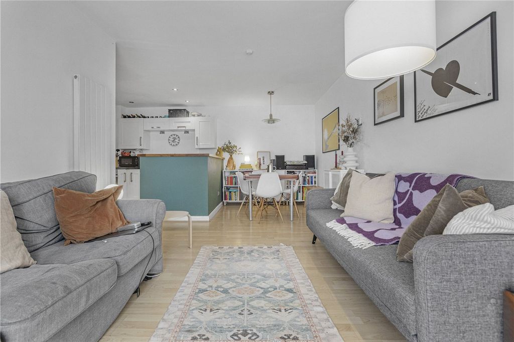 Property photo 3 of 10 Picture No. 26