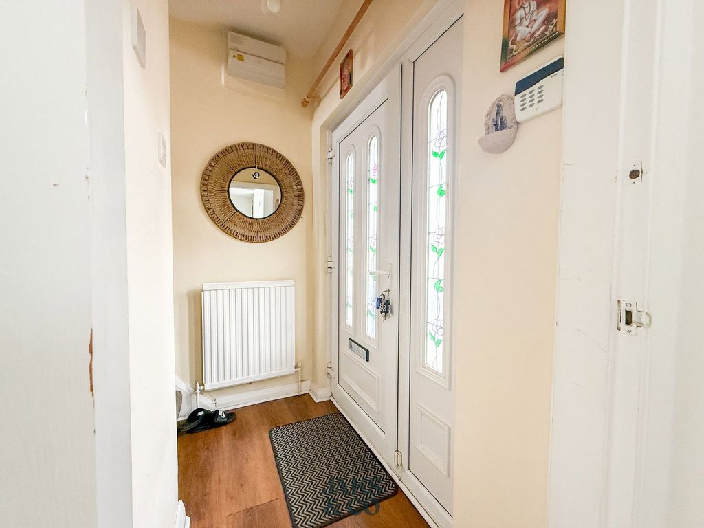 Property photo 2 of 23