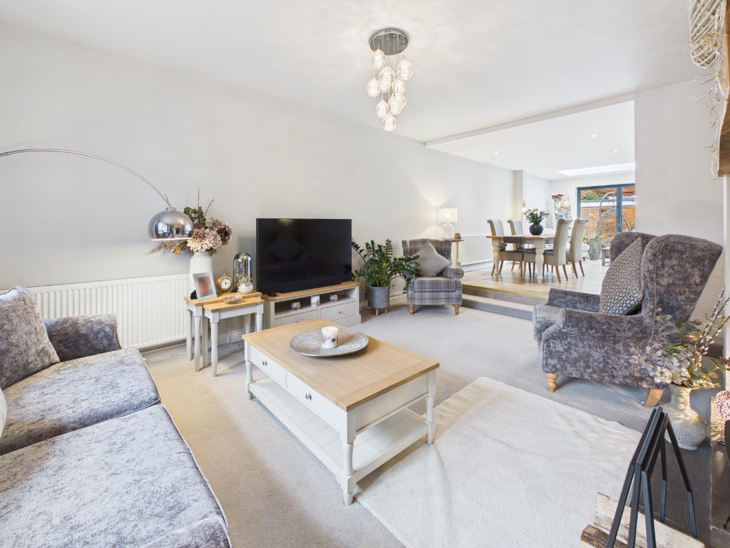 Property photo 2 of 40 4682834