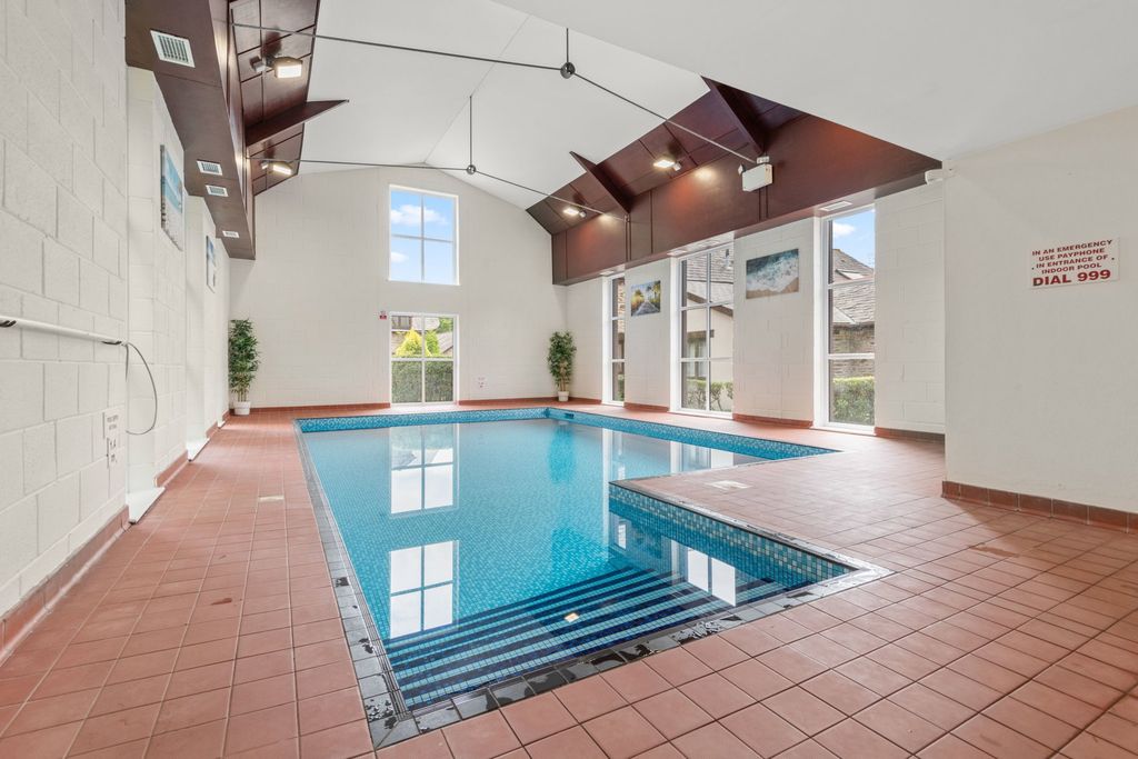 Property photo 3 of 23