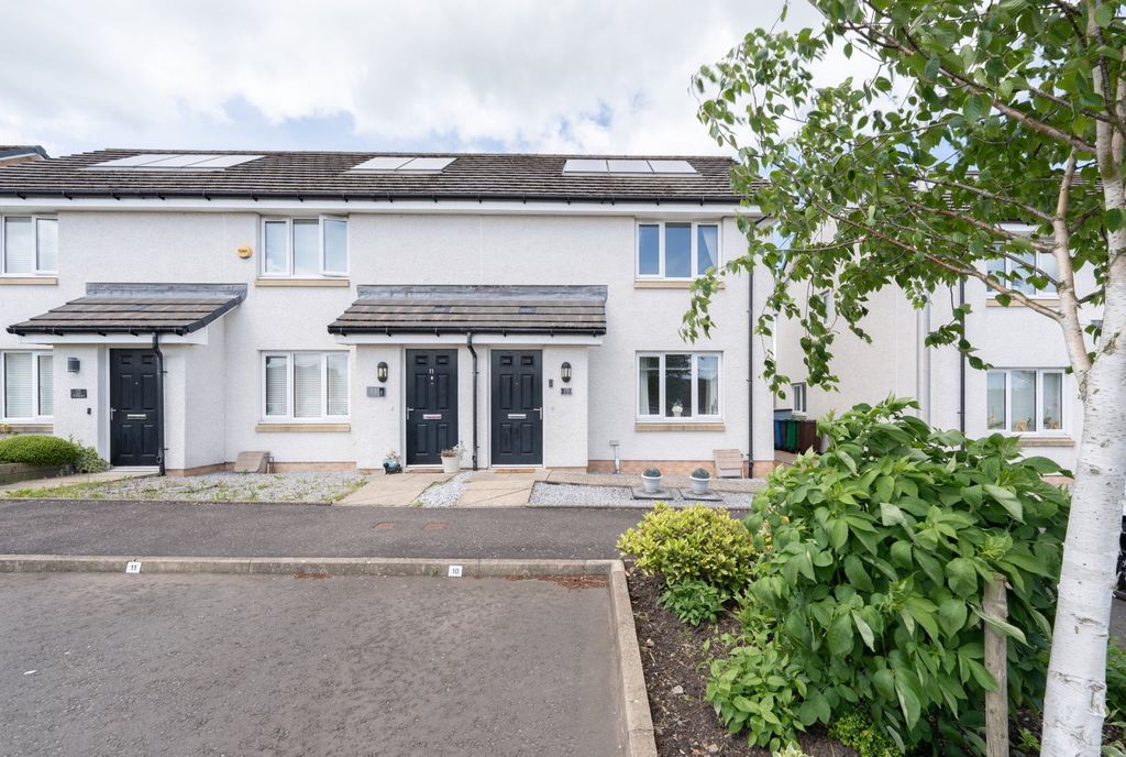 Property photo 1 of 30