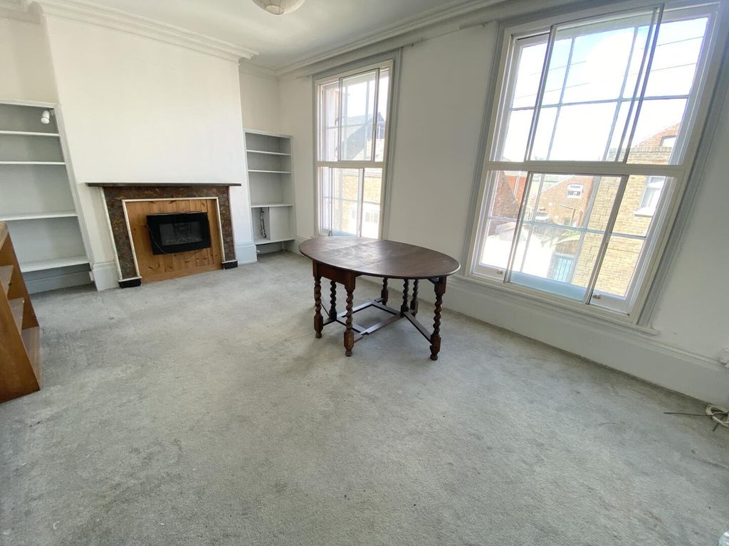 Property photo 2 of 5 Living Room