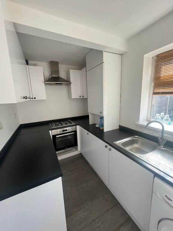 Property photo 3 of 6 Image