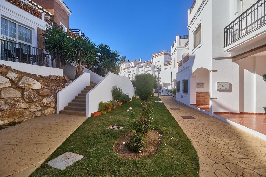 Property photo 2 of 59