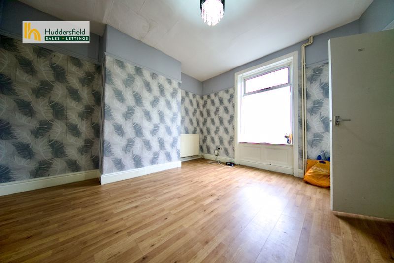 Property photo 2 of 11 Living Room.1