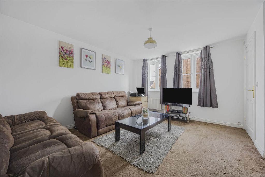 Property photo 3 of 16 6_59012.Jpg