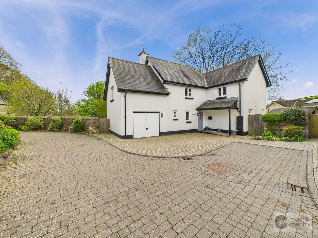 Property photo 1 of 21