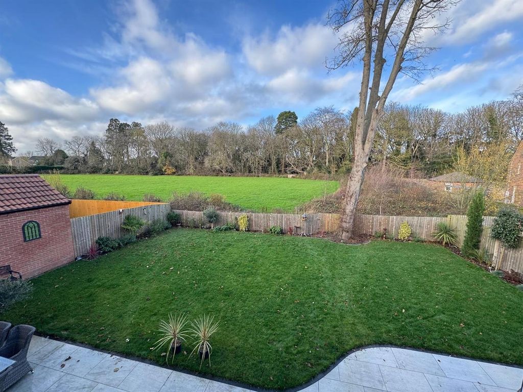 Property photo 3 of 22 Introduction