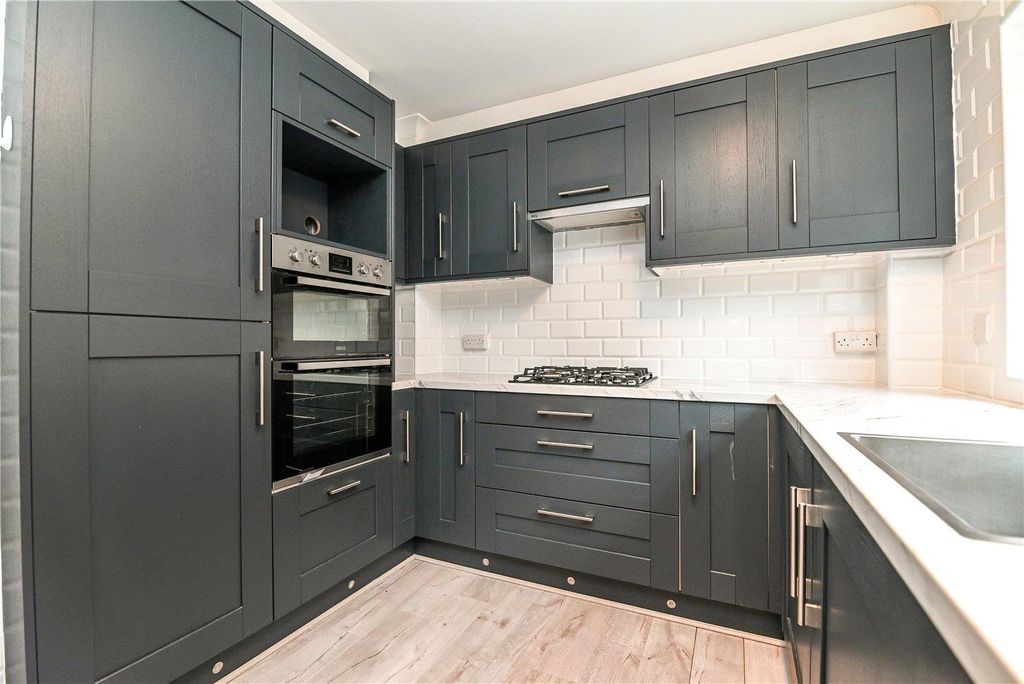 Property photo 3 of 15 Picture No. 04