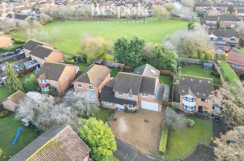 Property photo 3 of 44