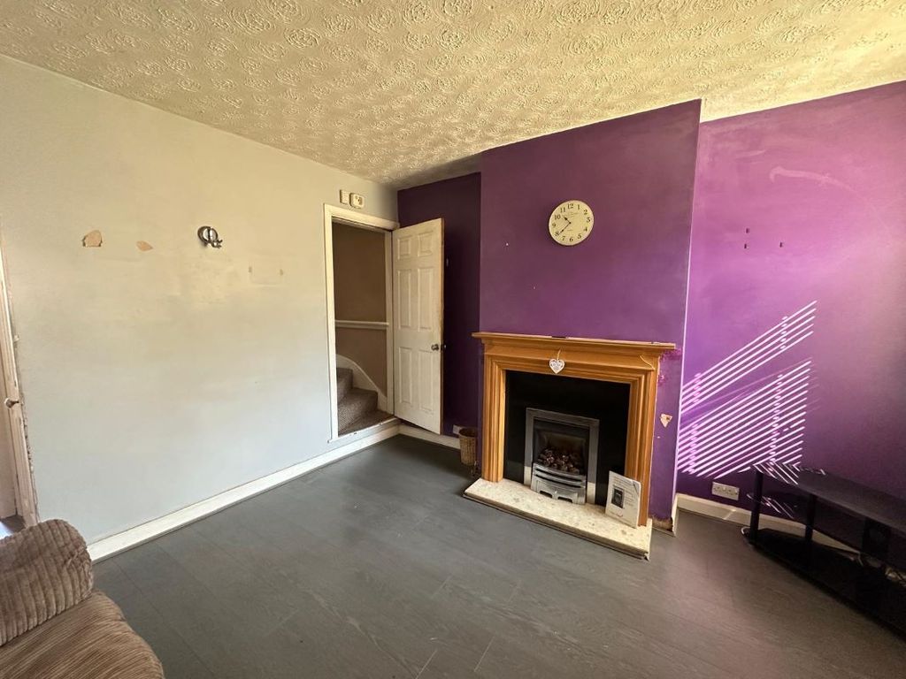 Property photo 3 of 18