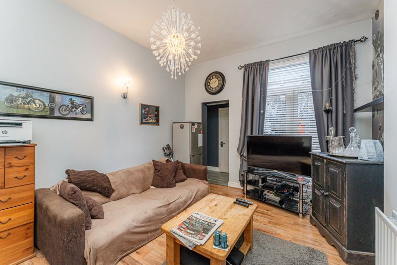 Property photo 3 of 16 Photo 6