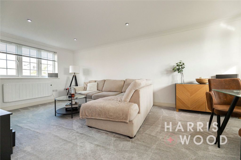 Property photo 3 of 18 Picture No. 10