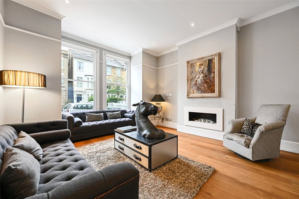 Property photo 2 of 17 Picture No. 19