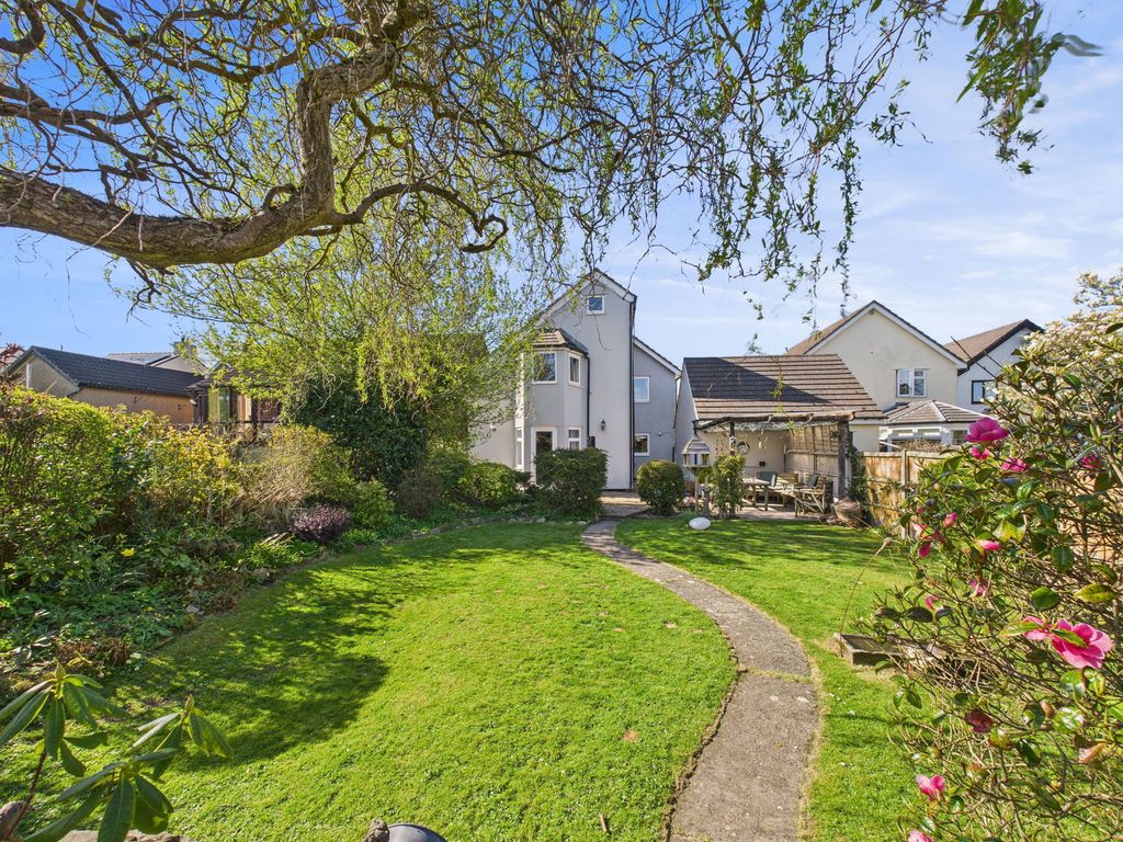 Property photo 1 of 24
