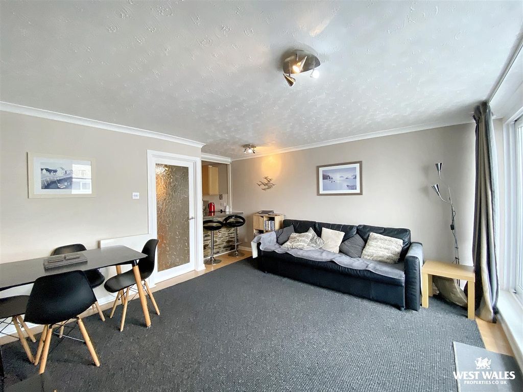 Property photo 3 of 14 Img_5241.Jpg
