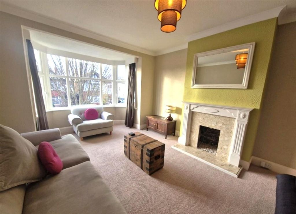 Property photo 2 of 8 Living Room