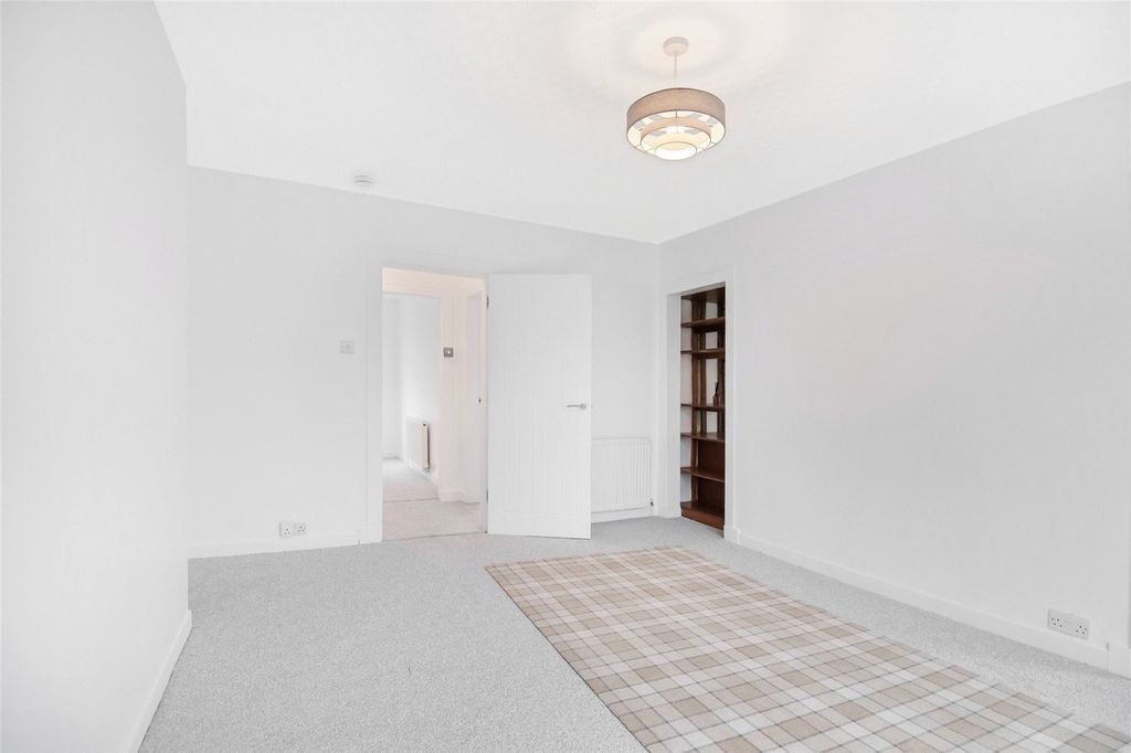 Property photo 3 of 18 Picture No. 10