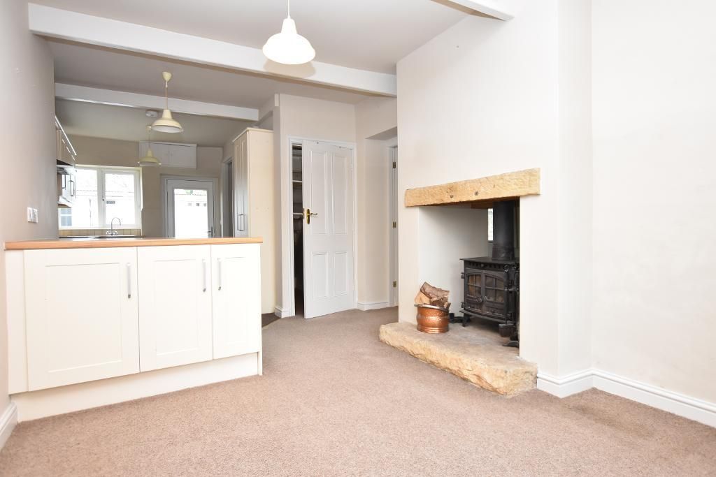 Property photo 2 of 27