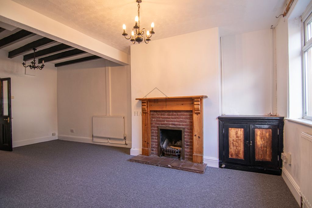Property photo 2 of 11 Living Room