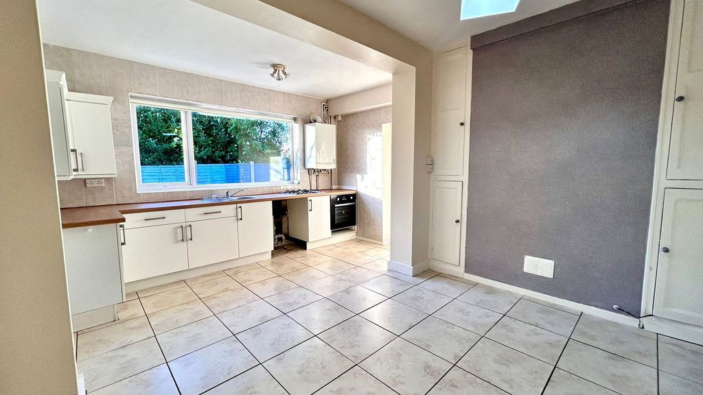 Property photo 3 of 22