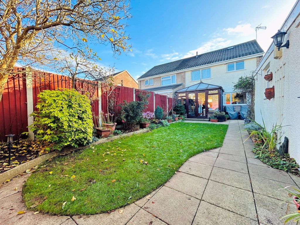 Property photo 3 of 13