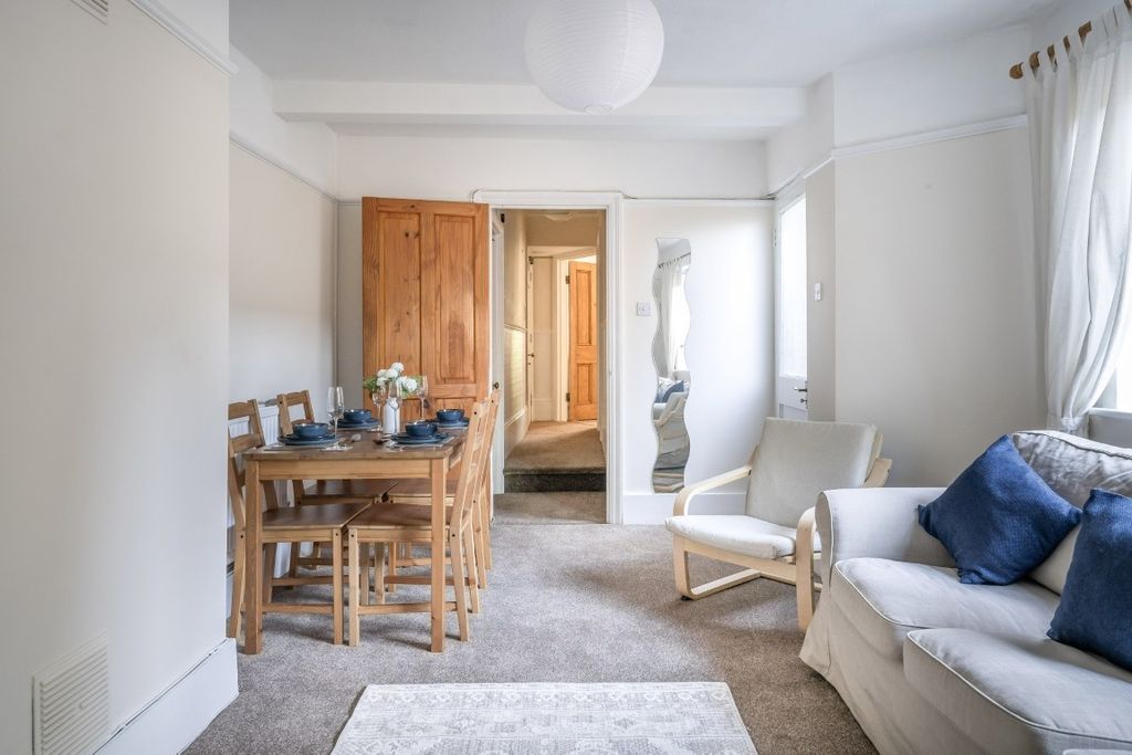Property photo 3 of 17 1