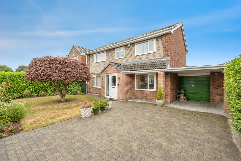 Property photo 1 of 17 Front