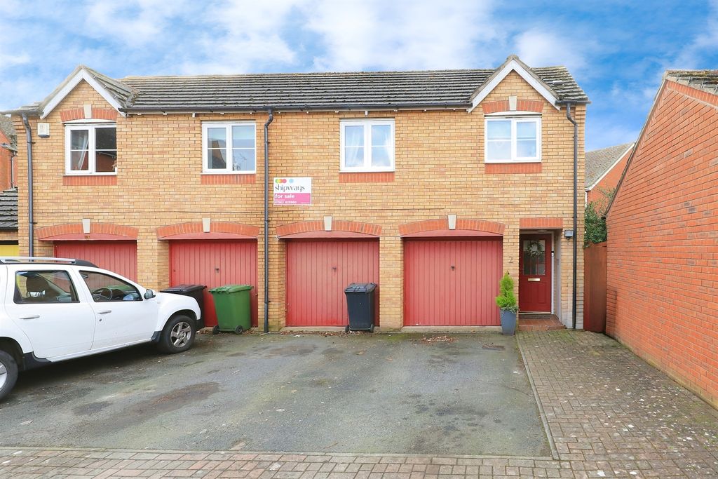 Property photo 1 of 17
