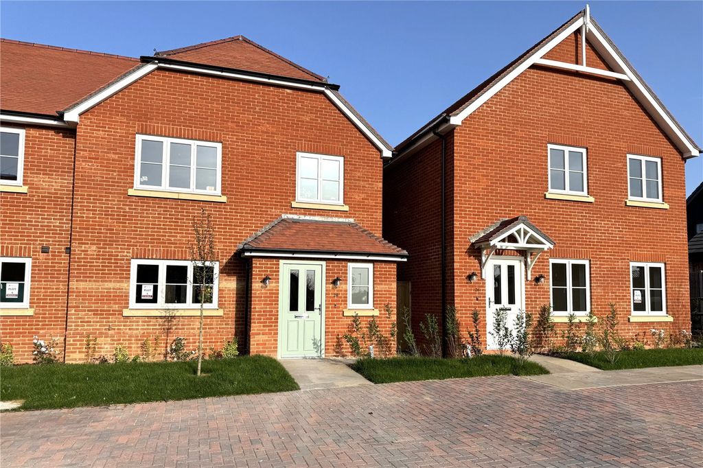 Property photo 1 of 15 External