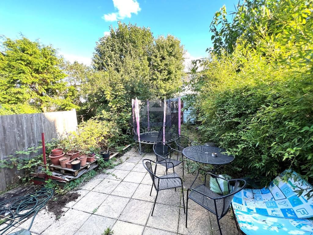 Property photo 3 of 7
