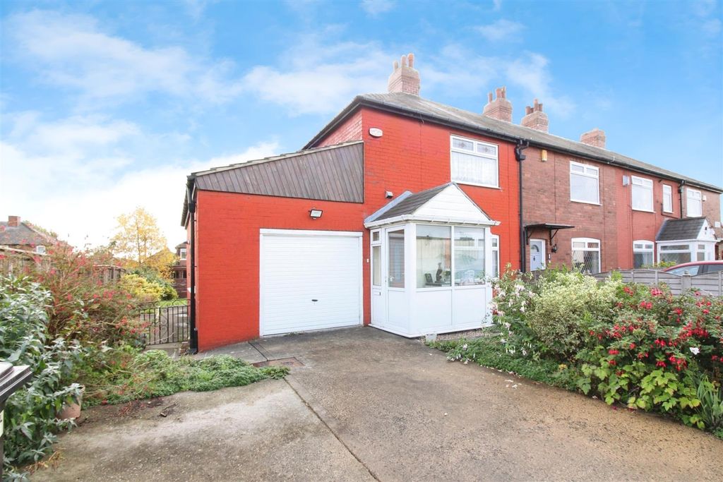 Property photo 1 of 11 Exterior