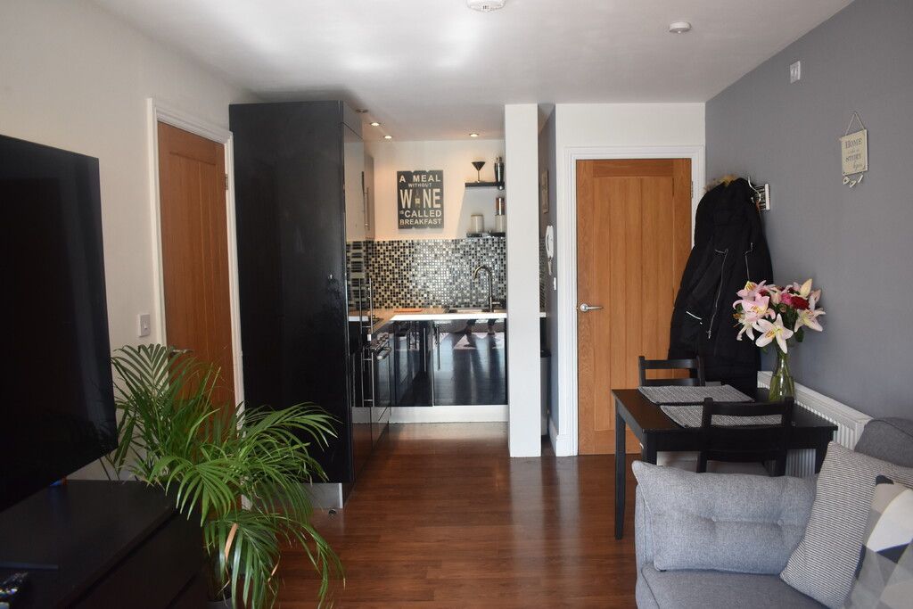Property photo 3 of 8 Kitchen & Diner