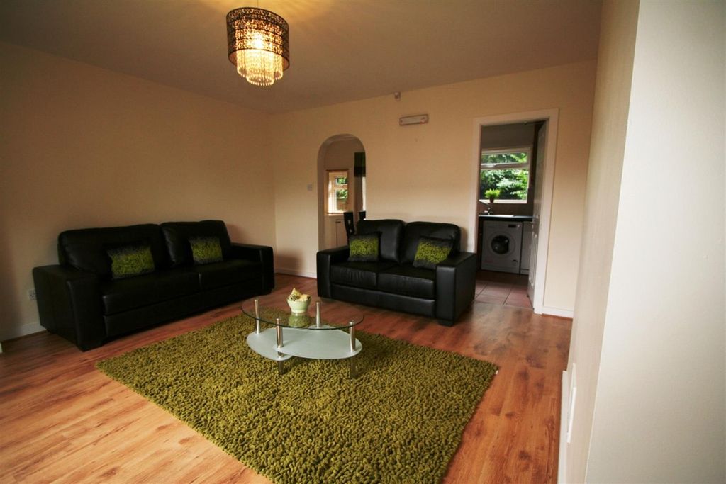 Property photo 1 of 5 Lounge