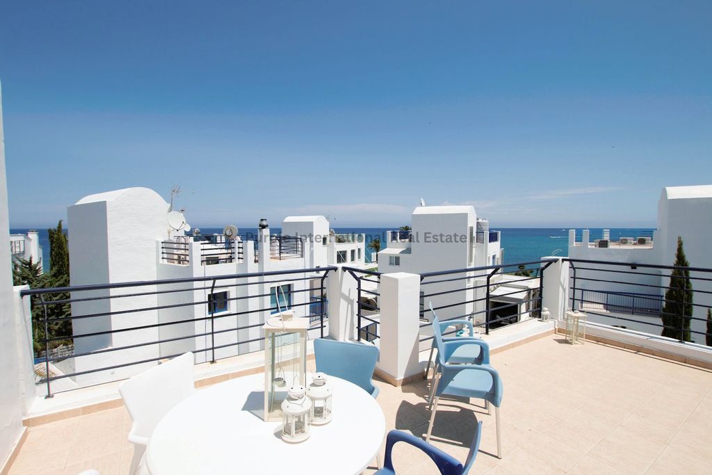 Property photo 2 of 47