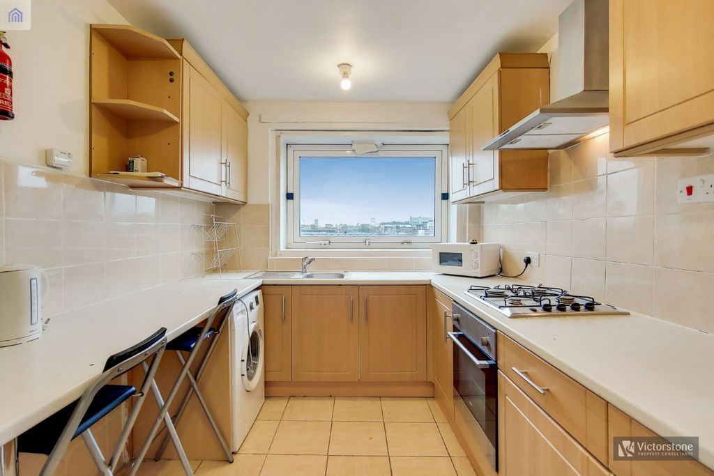 Property photo 1 of 13 1385530